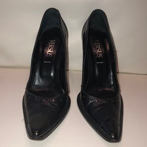 Versus by Versace Leather Pumps 39.5